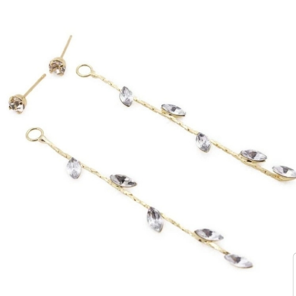 *Dawn* Leaf Rhinestone earrings - Picture 6 of 6